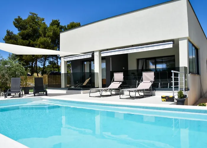 Villa Sportiva Zadar With Private Heated Pool