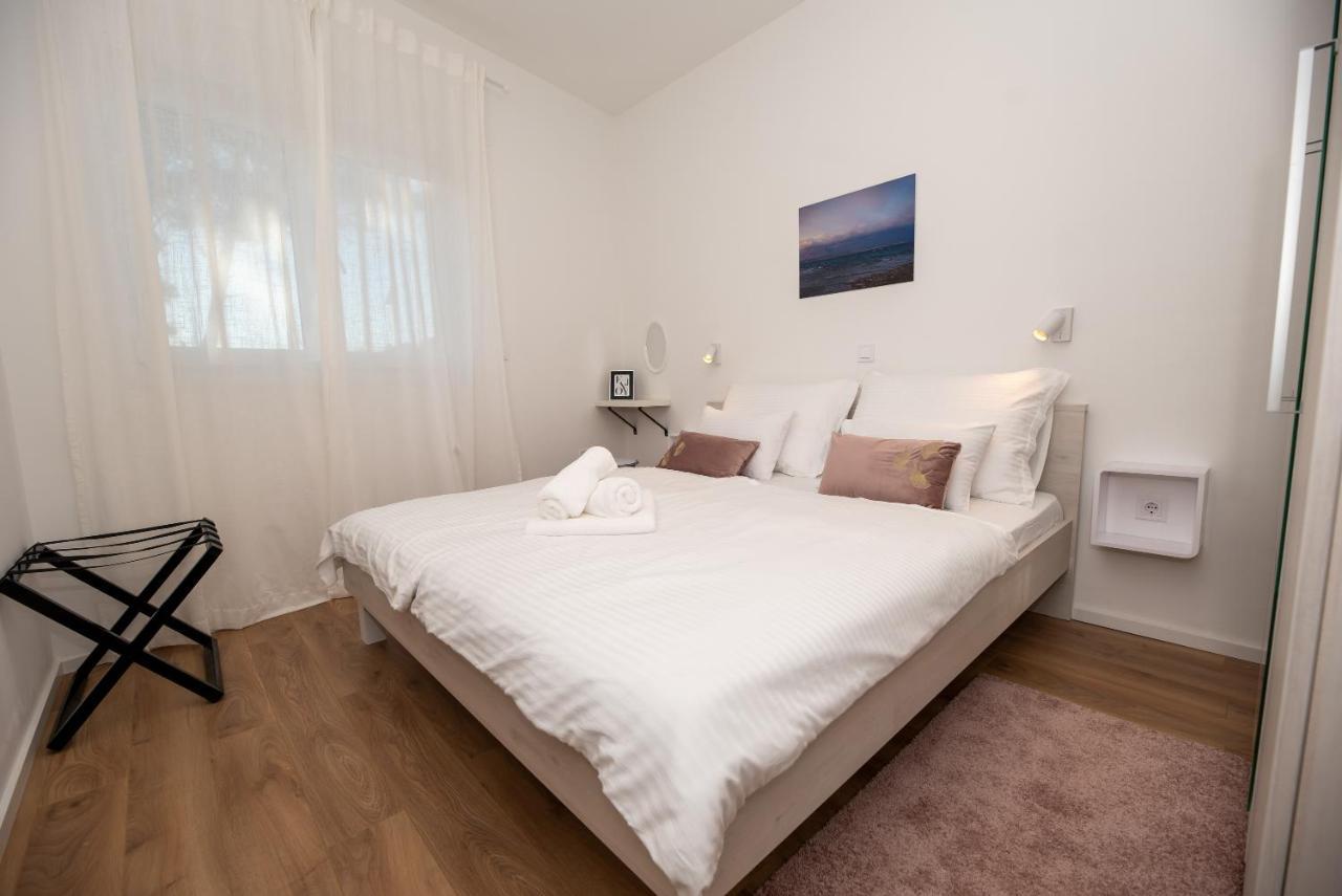 Villa Sportiva With Private Heated Pool Zadar