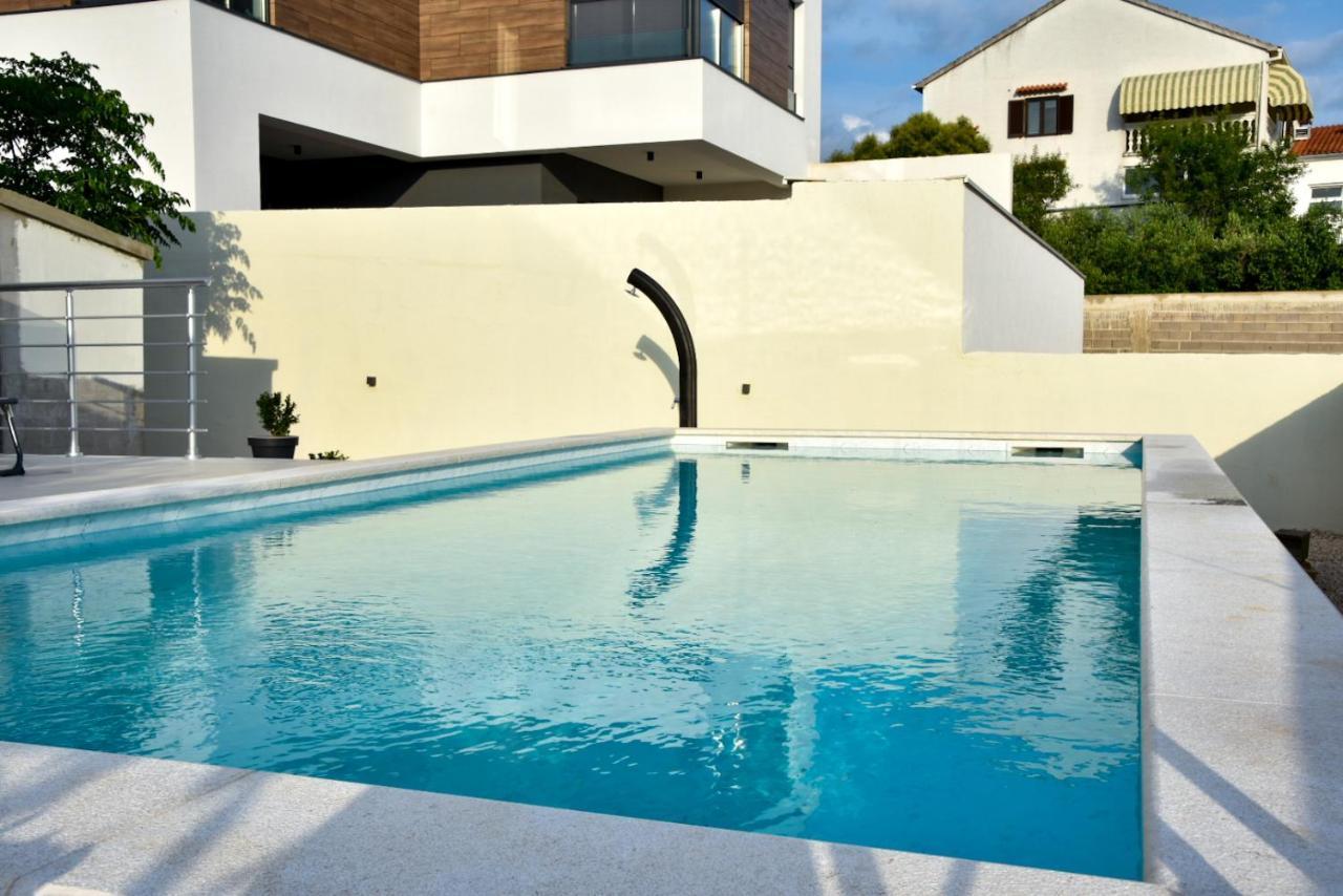 Sportiva With Private Heated Pool Villa